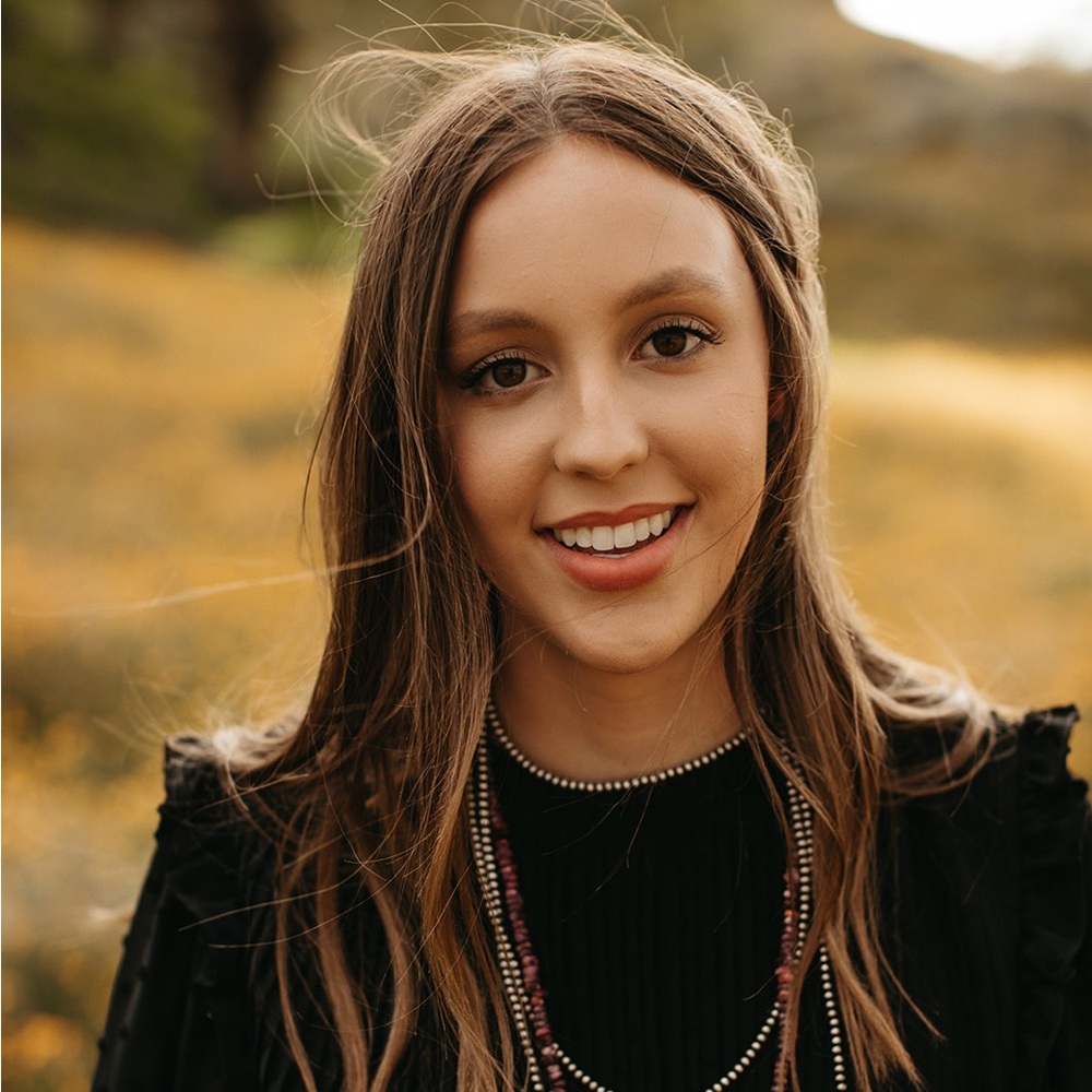 Meet your Posher, Bella